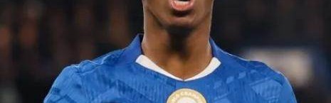 NBA直播-埃斯特旺：适应很顺利 第一次见雪 每周两次英语课