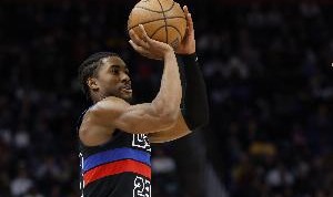 活塞GM：艾维上赛季攻防两端都非常亮眼 他现在已经做好准备了