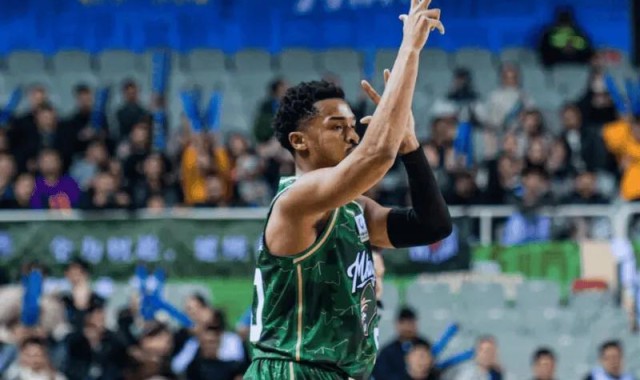 九游体育-同曦狂胜深圳！新小外盘活全队，郭昊文全能输出，双核驱动是真爽