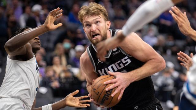 1647011169974017373.jpg Sacramento-Kings-center-Domantas-Sabonis.jpg